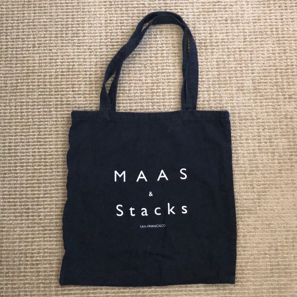 Black tote🖤🖤🖤